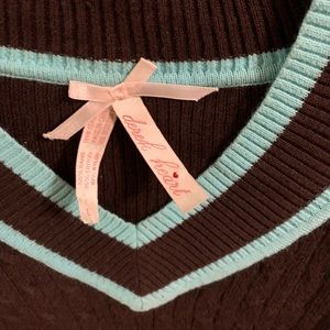 Sweater - small